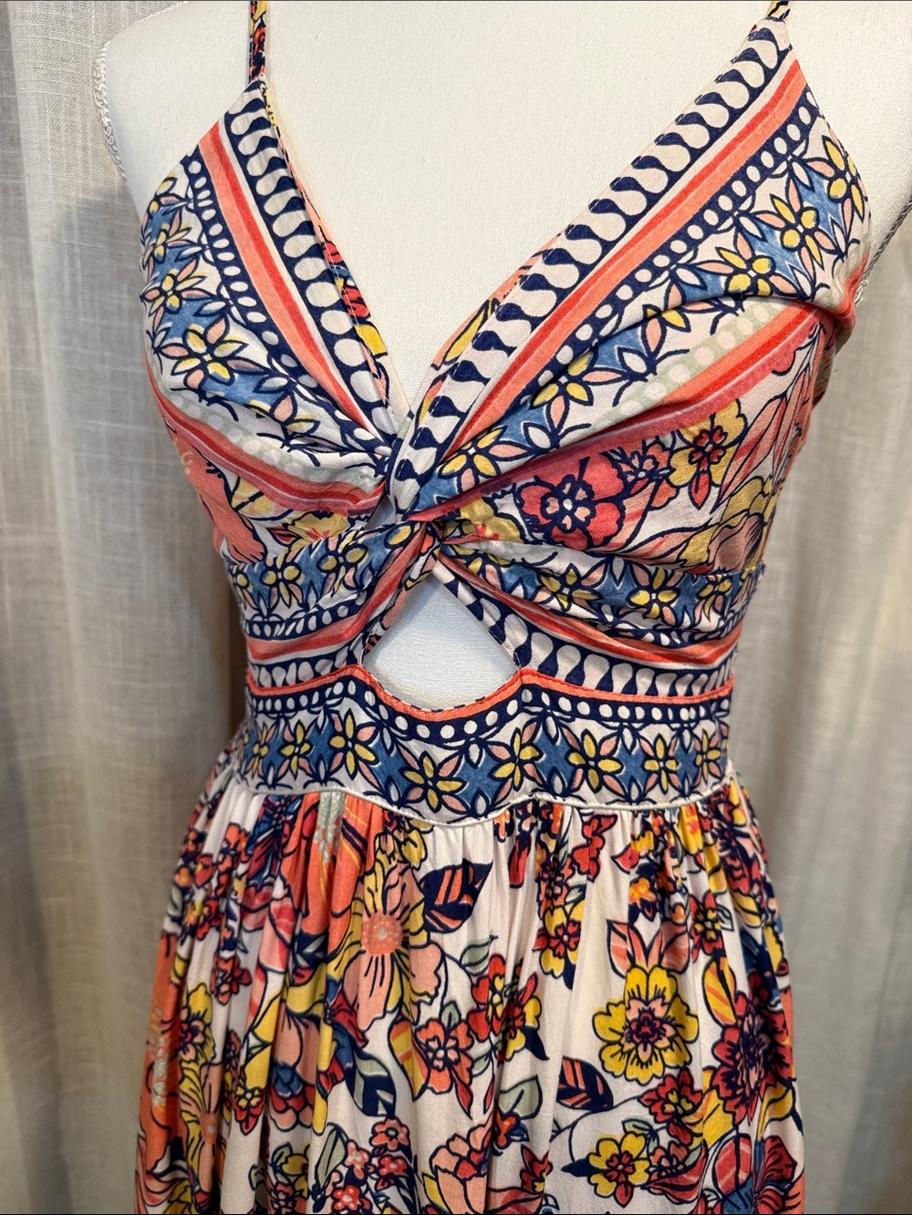 Angie Floral Boho Maxi Dress Twist Front Keyhole Smocked Back Size Small - Picture 2 of 12